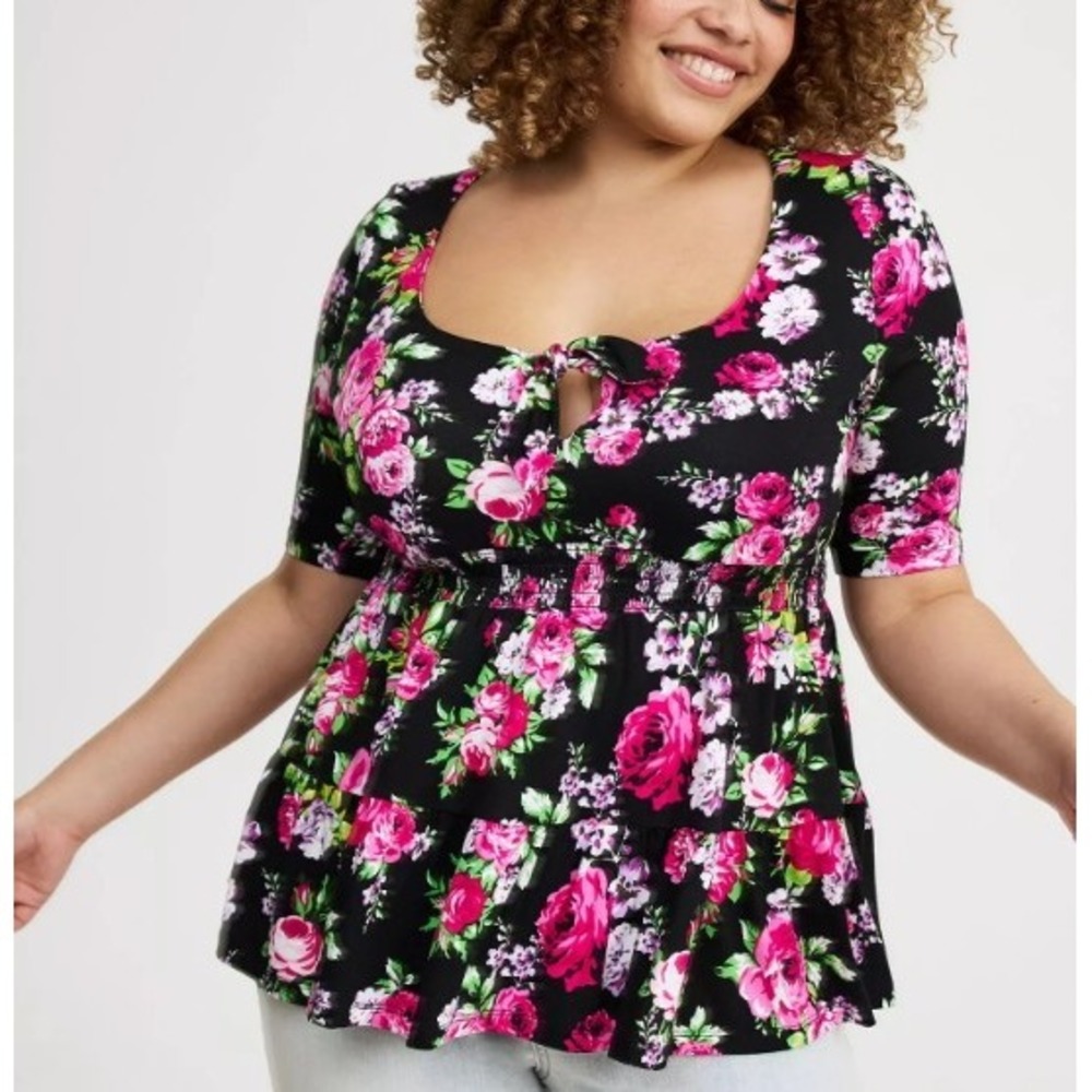 Torrid Super Soft Floral Babydoll Top Black Pink Rose Tie Front Size 00 M/L 10